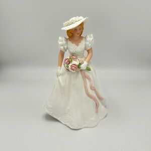 Vintage Avon Summer Bride Hand Painted Fine Porcelain Figurine 6" Tall